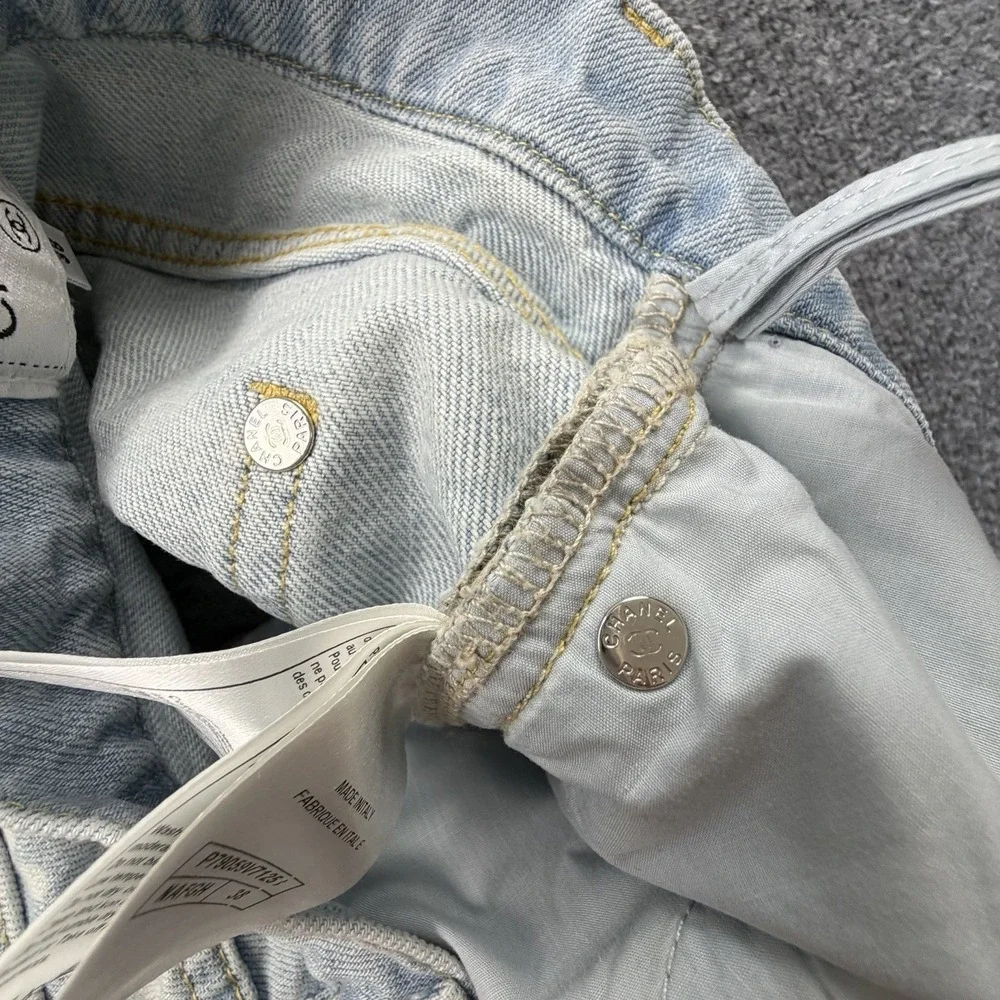 CHANEL CC Logo Monogram Jeans 38 Light Blue Denim Designer Pants - Picture 11 of 16